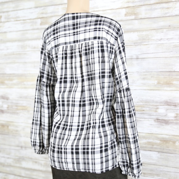 LOFT white & black bell sleeve top sz XS - Picture 2 of 7